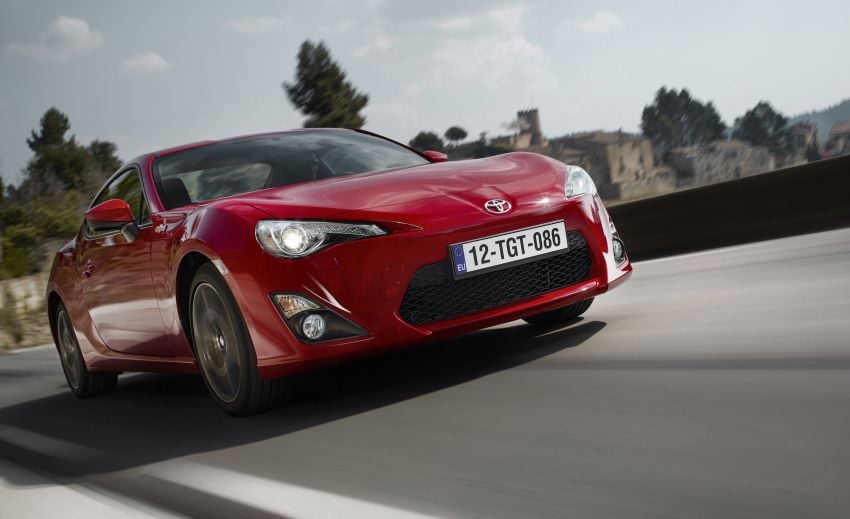 Toyota 86, Subaru BRZ updated with better dynamics 243636