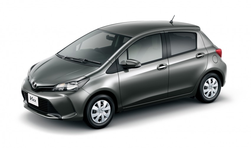 Toyota Yaris and JDM Vitz facelifted to match the Aygo 243309