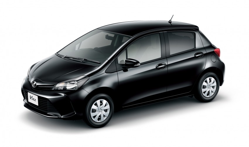 Toyota Yaris and JDM Vitz facelifted to match the Aygo 243310