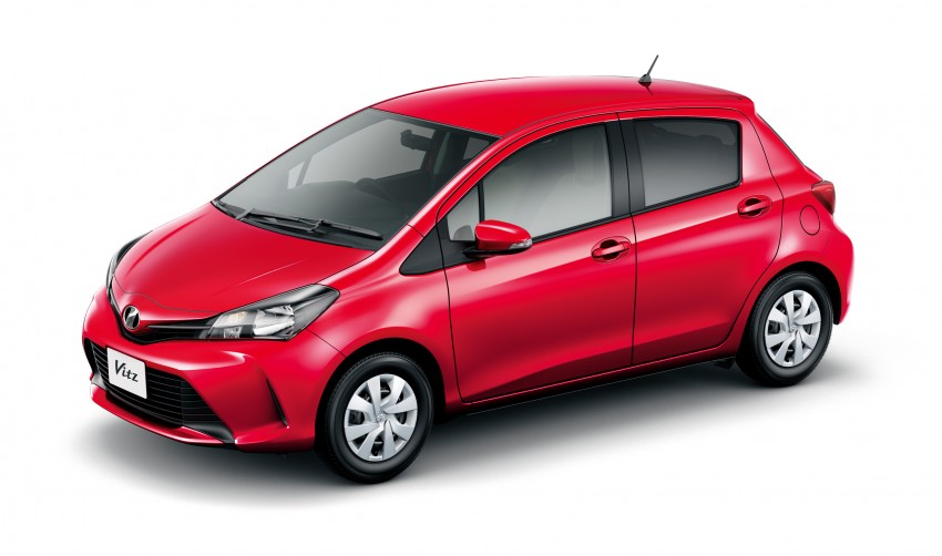 Toyota Yaris and JDM Vitz facelifted to match the Aygo 243311