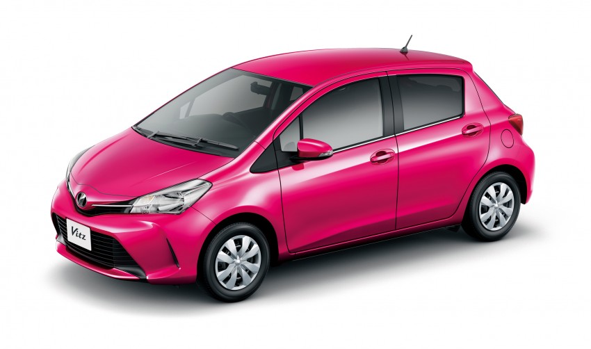 Toyota Yaris and JDM Vitz facelifted to match the Aygo 243312