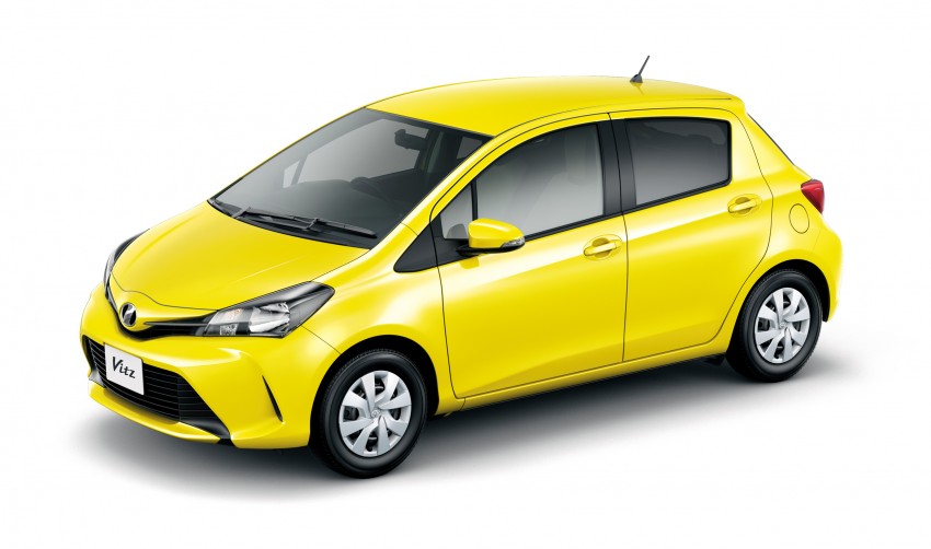 Toyota Yaris and JDM Vitz facelifted to match the Aygo 243315