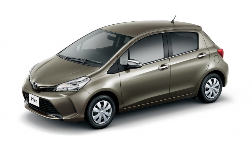 Toyota Yaris and JDM Vitz facelifted to match the Aygo 243320