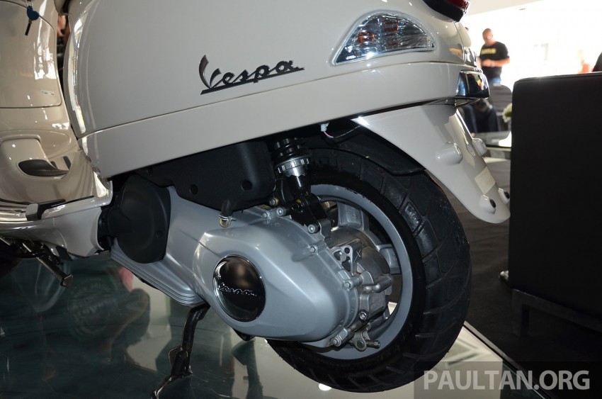 Vespa LXV 150 3V launched: Retro looks, fuel injection 240215