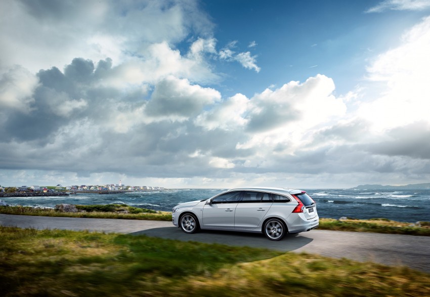 Volvo rolls out updates for 2015 models, adds new Inscription package for the XC60, V70, XC70 and S80 238708