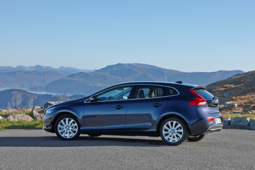 Volvo rolls out updates for 2015 models, adds new Inscription package for the XC60, V70, XC70 and S80 238718