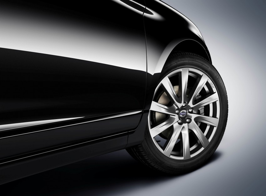 Volvo rolls out updates for 2015 models, adds new Inscription package for the XC60, V70, XC70 and S80 238730