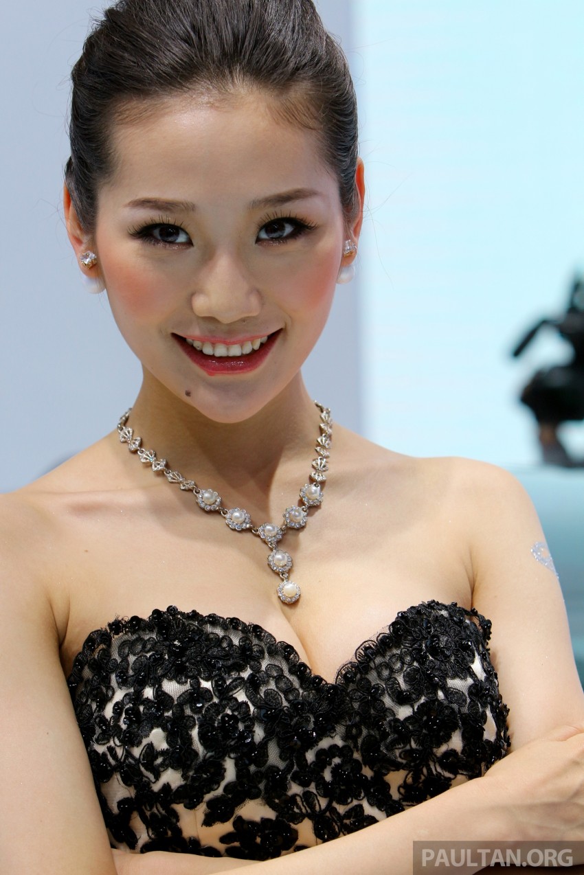 Auto China 2014 – the many pretty faces from Beijing 245289