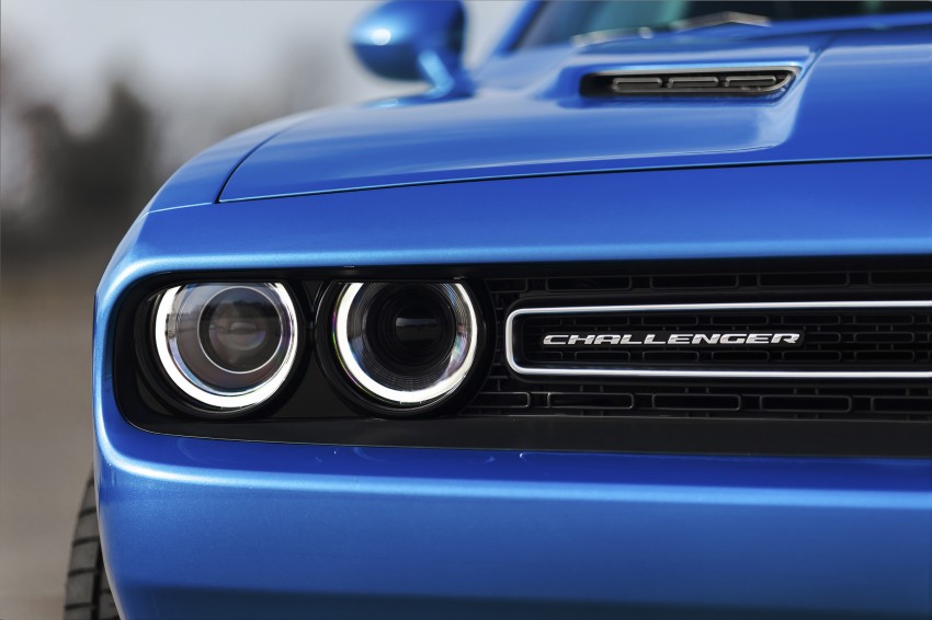 2015 Dodge Challenger makes debut in New York 244576