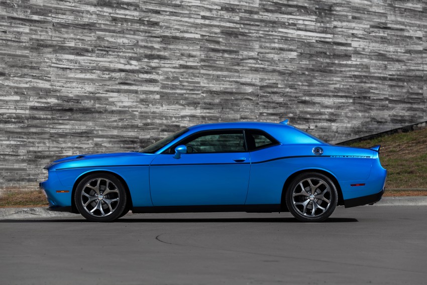 2015 Dodge Challenger makes debut in New York 244582