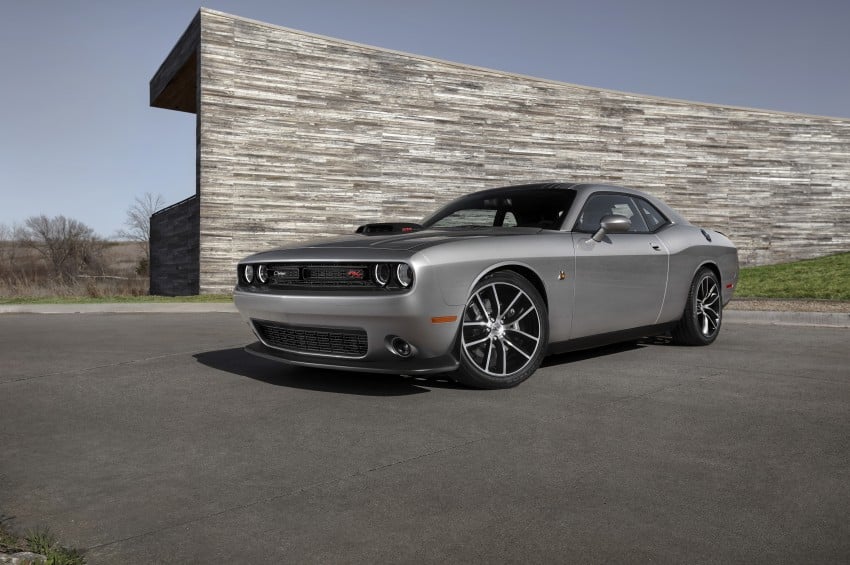 2015 Dodge Challenger makes debut in New York 244591