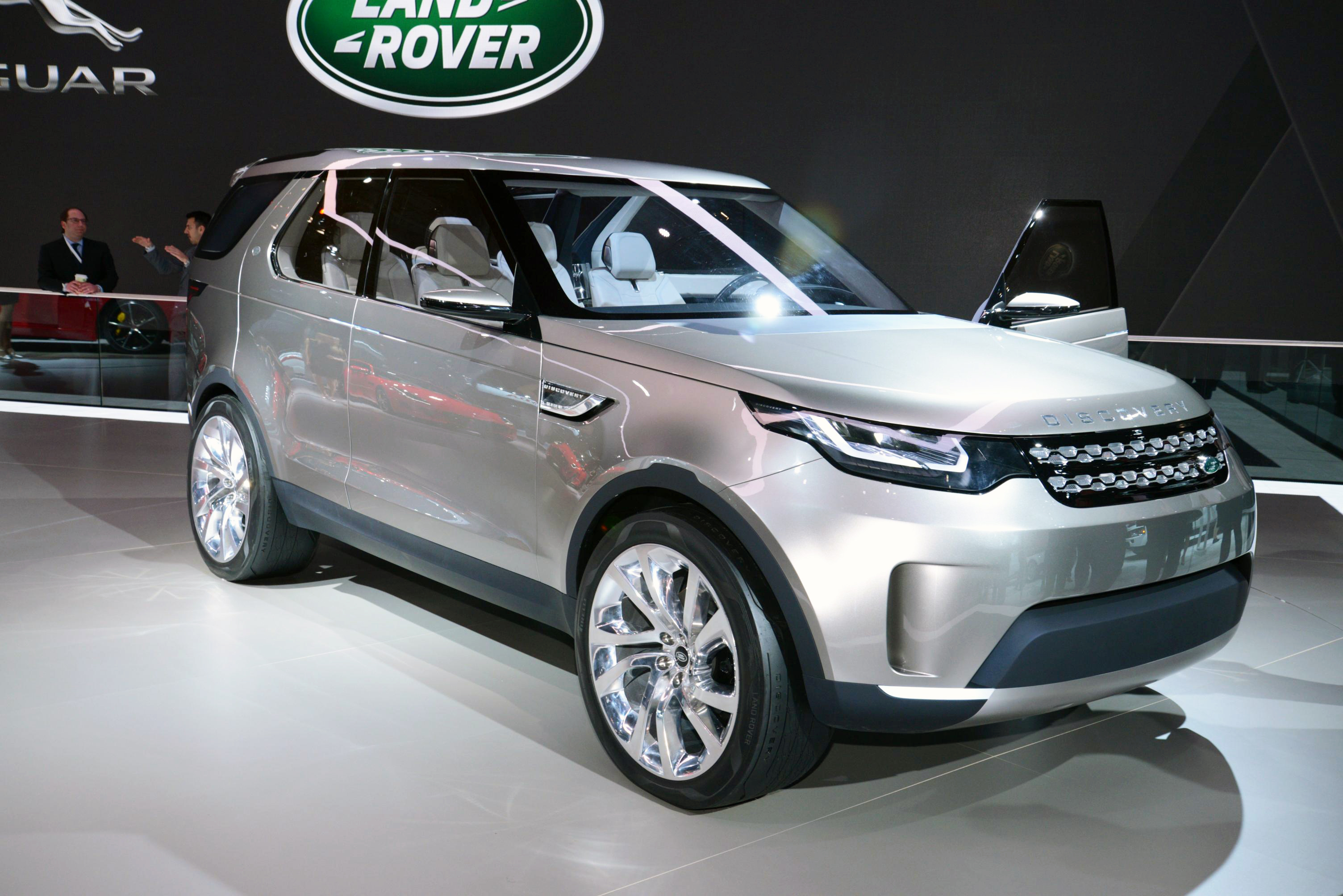 Купить новый дискавери. Ленд Ровер Дискавери концепт. Ленд Ровер Дискавери новый. Land Rover Discovery Vision Concept '2014. Land Rover Discovery Concept.