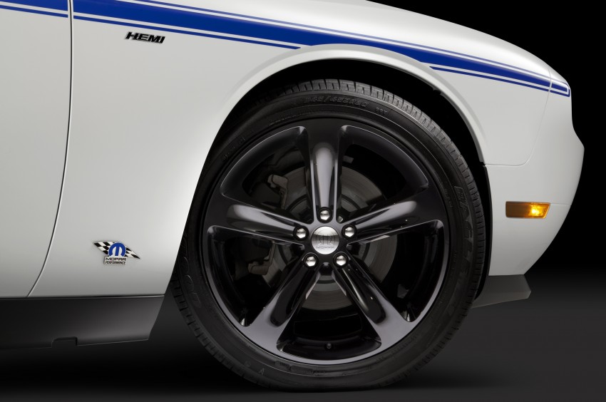 Mopar ’14 Dodge Challenger – 100-unit run snapped up 239247