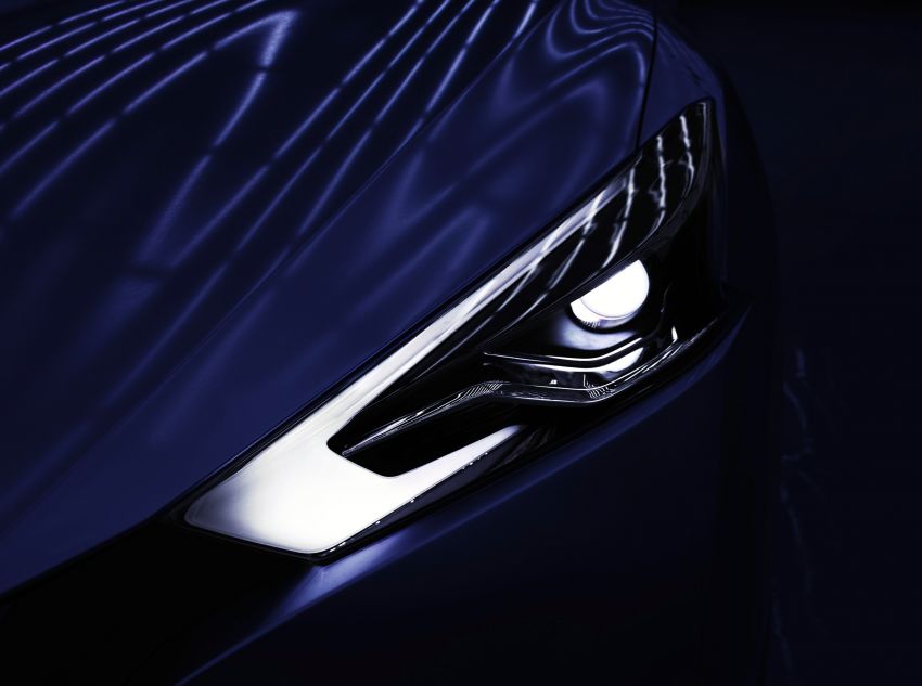 Nissan teases sedan concept’s head and tail lamps 241193