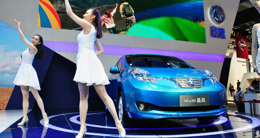 Venucia R30 debuts in Beijing – March gets nose job 245114