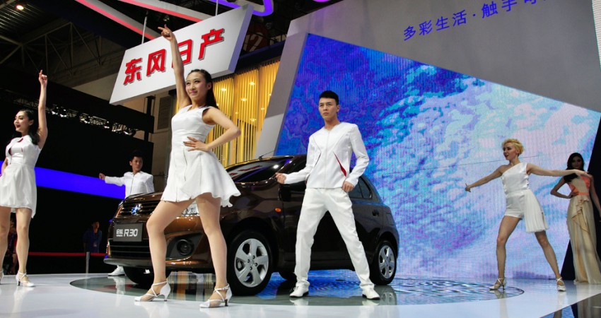 Venucia R30 debuts in Beijing – March gets nose job 245106