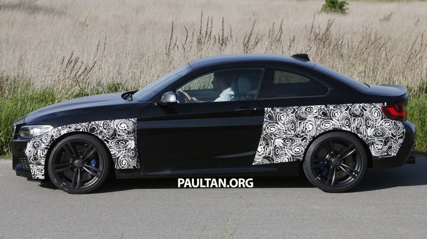 SPYSHOTS: BMW M2 Coupe is broad at the hips 246801