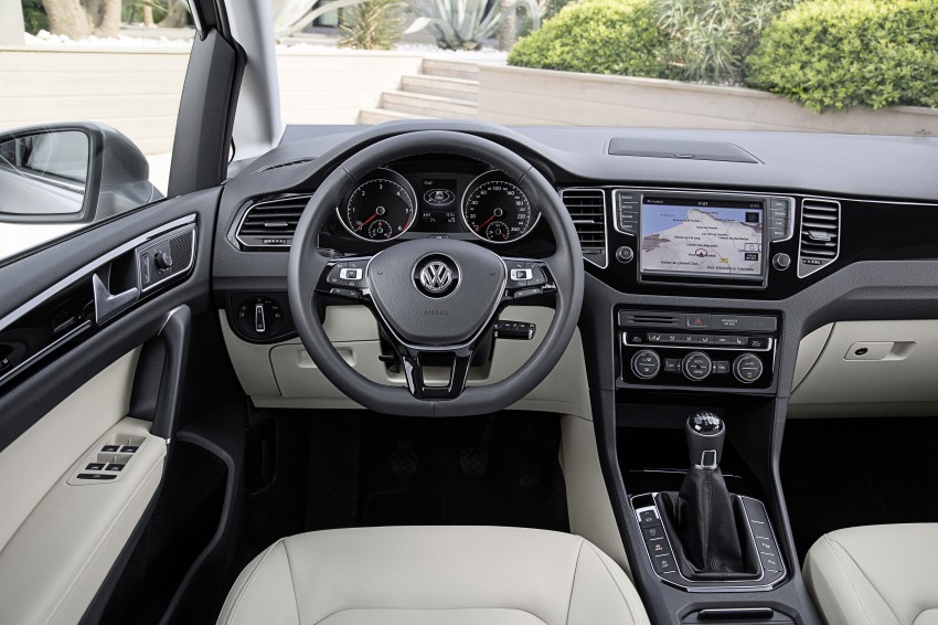 Volkswagen Golf Sportsvan – production car unveiled 246178