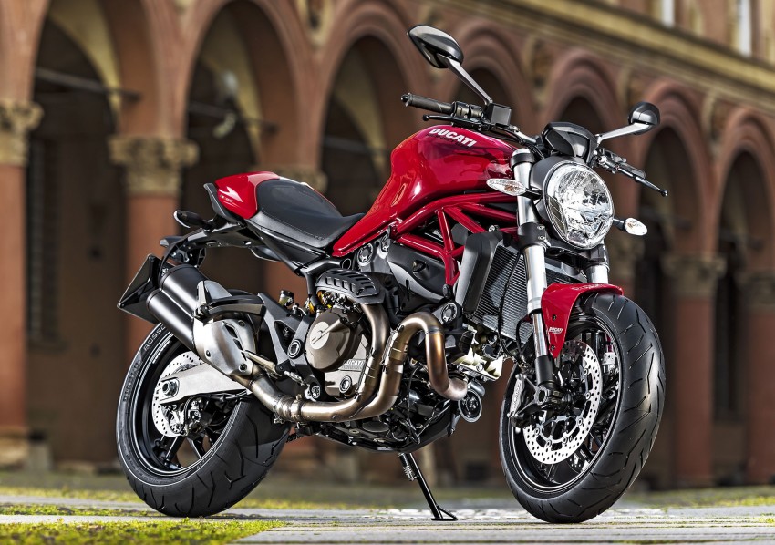 Ducati wheels out the new Monster 821 with 112 hp 250569