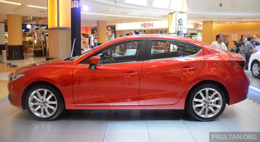 Mazda 3 – now with leather seats for no extra charge 248750