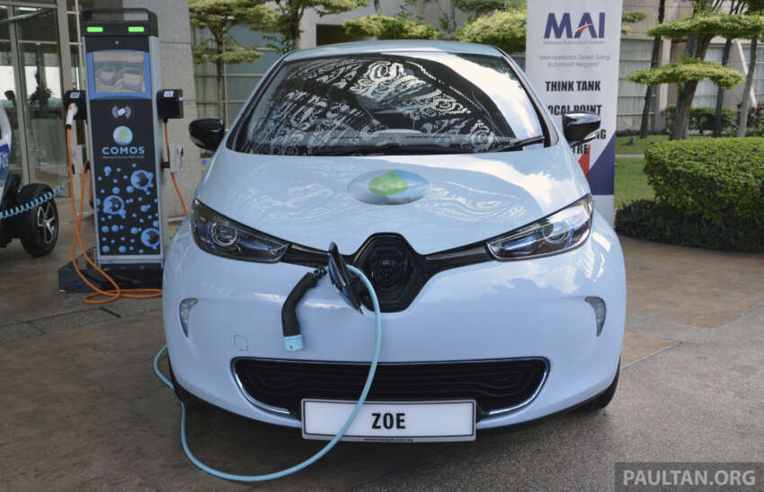 COMOS EV car-sharing programme to launch in August – rent a Twizy, Zoe or Leaf in KL, by the hour 246292