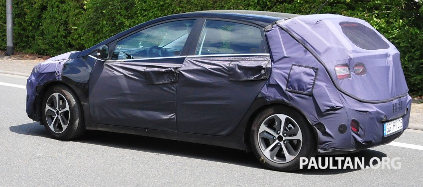 SPYSHOTS: Hyundai preparing i30 hatchback update in face of tougher C-segment competition 256870