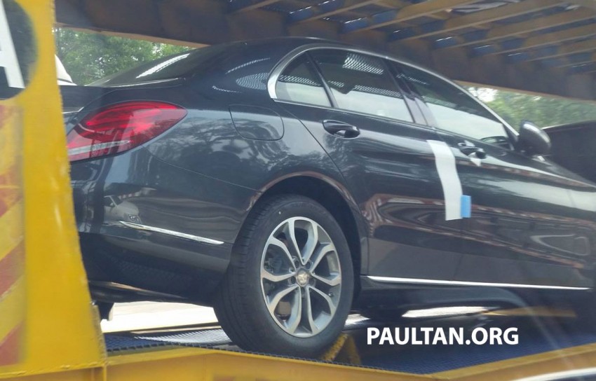 SPYSHOTS: Mercedes-Benz C-Class W205 sighted on a trailer in Malaysia – is this a first batch of CBU cars? 260385