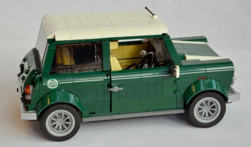 Lego Mini Cooper – the little classic goes plastic 260000