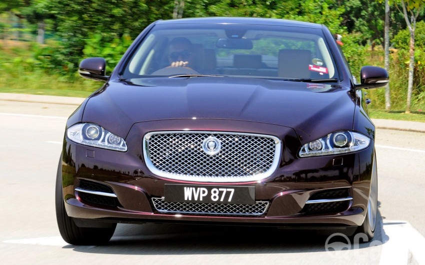 SPYSHOTS: Jaguar XJ facelift reveals some details 260267