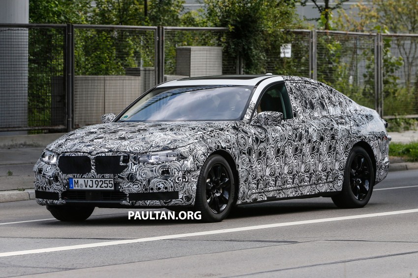 SPYSHOTS: Next-generation BMW 7-Series prototype gives us a peek at its new headlamp design 268815