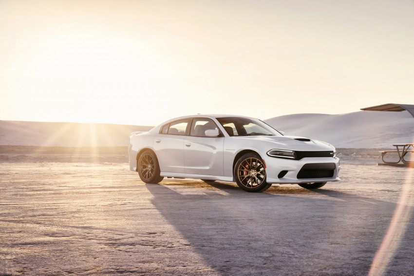 Dodge Charger SRT Hellcat – 707 hp V8 muscle saloon 263800