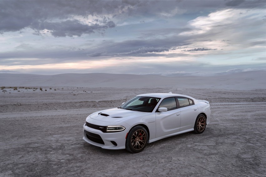 Dodge Charger SRT Hellcat – 707 hp V8 muscle saloon 263819