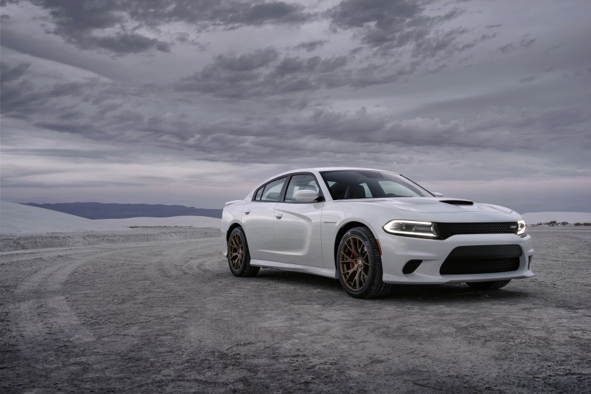 Dodge Charger SRT Hellcat – 707 hp V8 muscle saloon 263820
