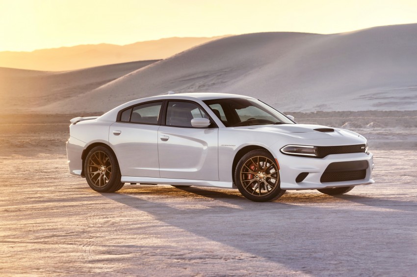 Dodge Charger SRT Hellcat – 707 hp V8 muscle saloon 263822
