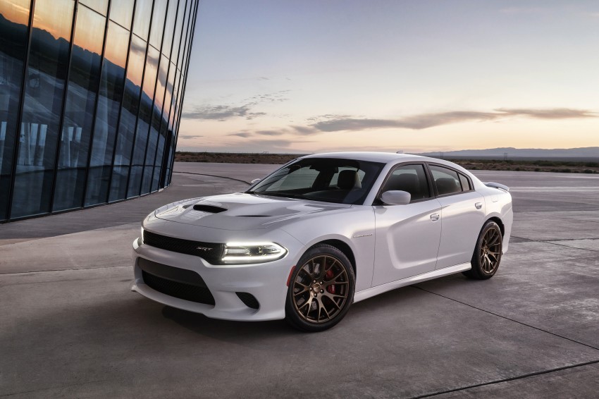 Dodge Charger SRT Hellcat – 707 hp V8 muscle saloon 263827