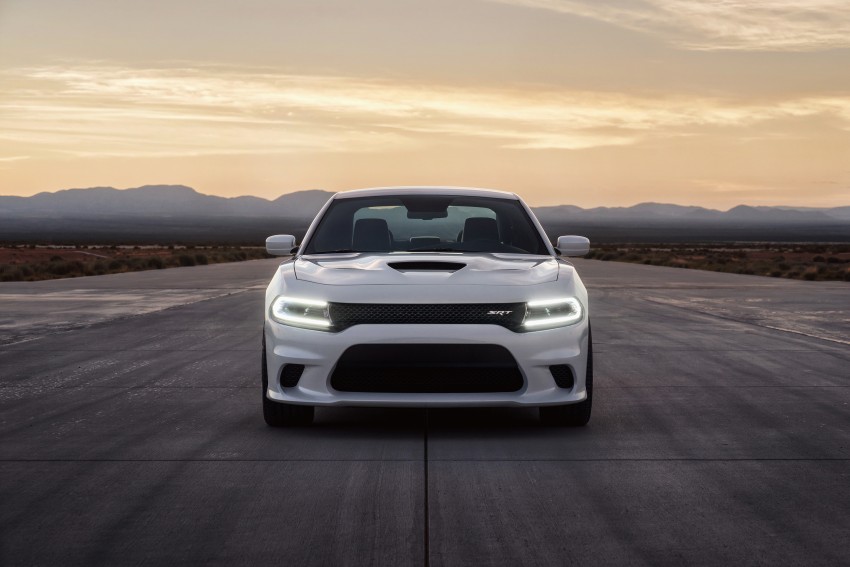 Dodge Charger SRT Hellcat – 707 hp V8 muscle saloon 263830
