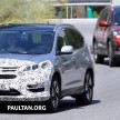 Honda CR-V facelift spied alongside pre-facelift model