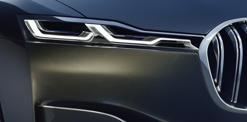 SPYSHOTS: Next-generation BMW 7-Series prototype gives us a peek at its new headlamp design 267065