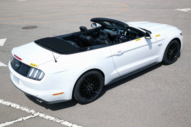 ford-mustang-2015-right-hand-drive-prototype