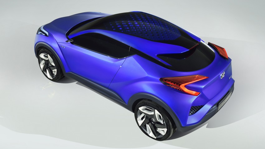 Toyota C-HR Concept SUV: first images released 273984