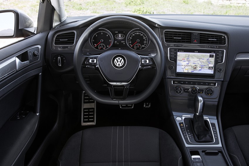 Volkswagen Golf Alltrack to debut at Paris 2014 329178