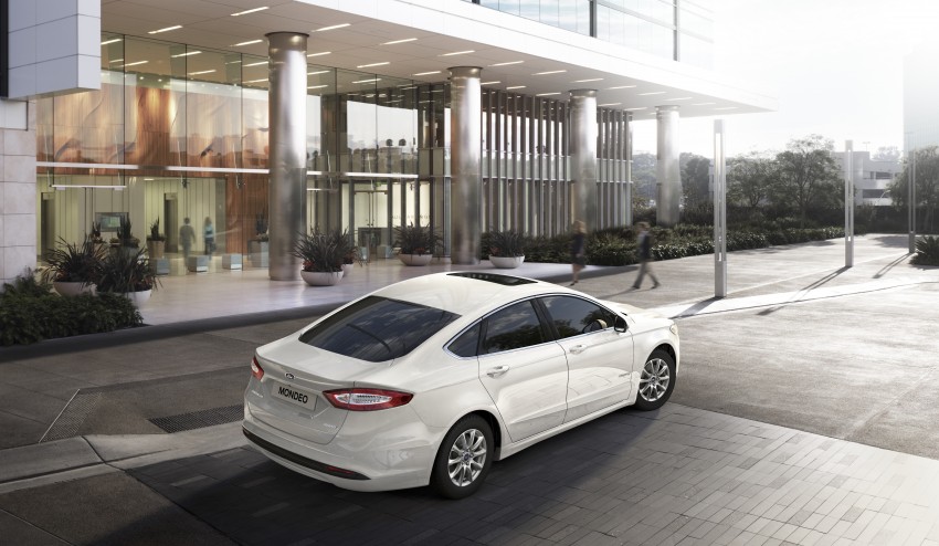 New Ford Mondeo for Europe: introduces new safety systems, twin turbo diesel and a hybrid powertrain 276434