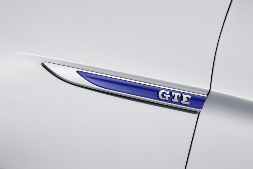 Volkswagen Passat GTE plug-in hybrid unveiled 276247