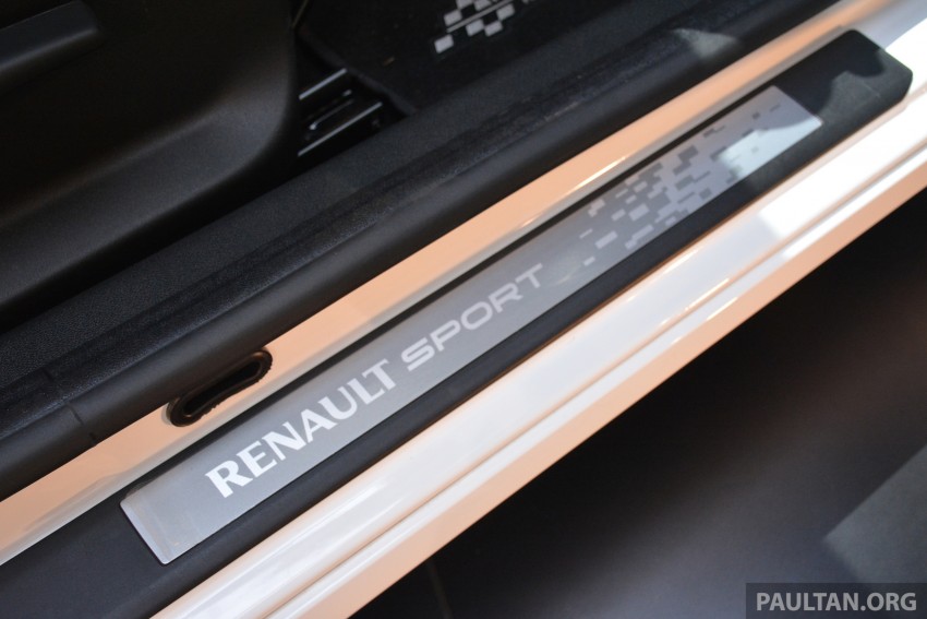 Renault Megane RS 265 Sport: facelift debuts, RM200k 273085