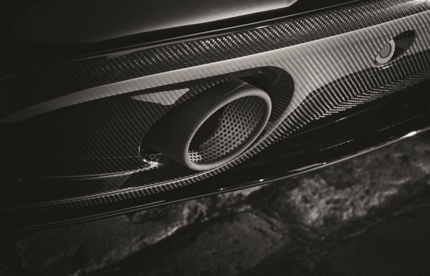 Aston Martin Vanquish Carbon Edition unveiled 270928