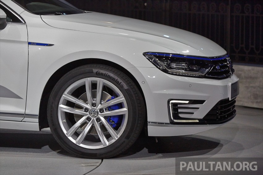 Volkswagen Passat GTE plug-in hybrid unveiled Image #277327
