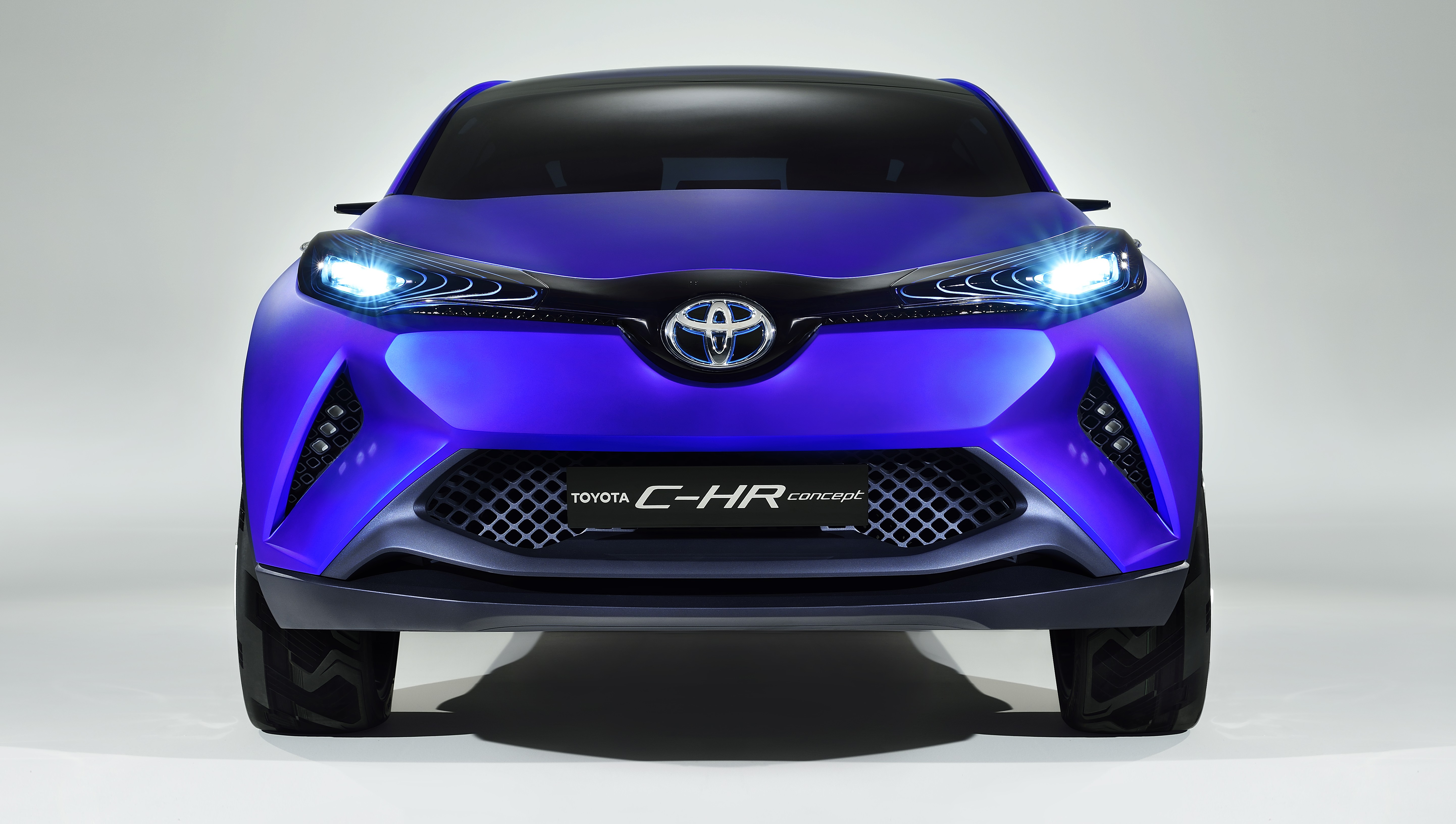 Новые выпуски тойот. Toyota Chr 2014. Тойота c-HR 2014. Тойота Chr концепт. Toyota c-HR концепт.