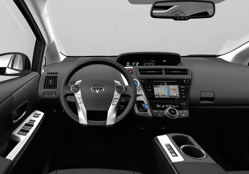Toyota Prius+ gets mild update for European market 279201