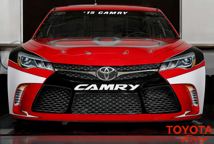 2015 Toyota Camry NASCAR racer – on track next year 280522