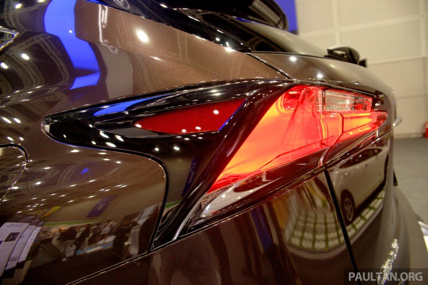 Lexus NX 300h on display at IGEM 2014 in KLCC 281000